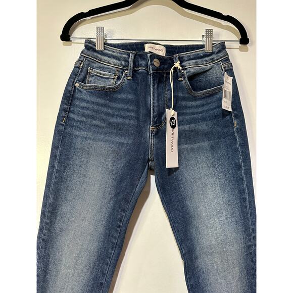 Driftwood Embroidered Colette Jeans Medium Wash Size 25W 26L NWT Floral Cuffed - Picture 3 of 16